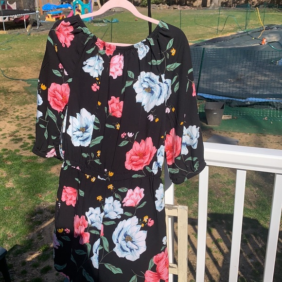 Romper - Picture 2 of 4